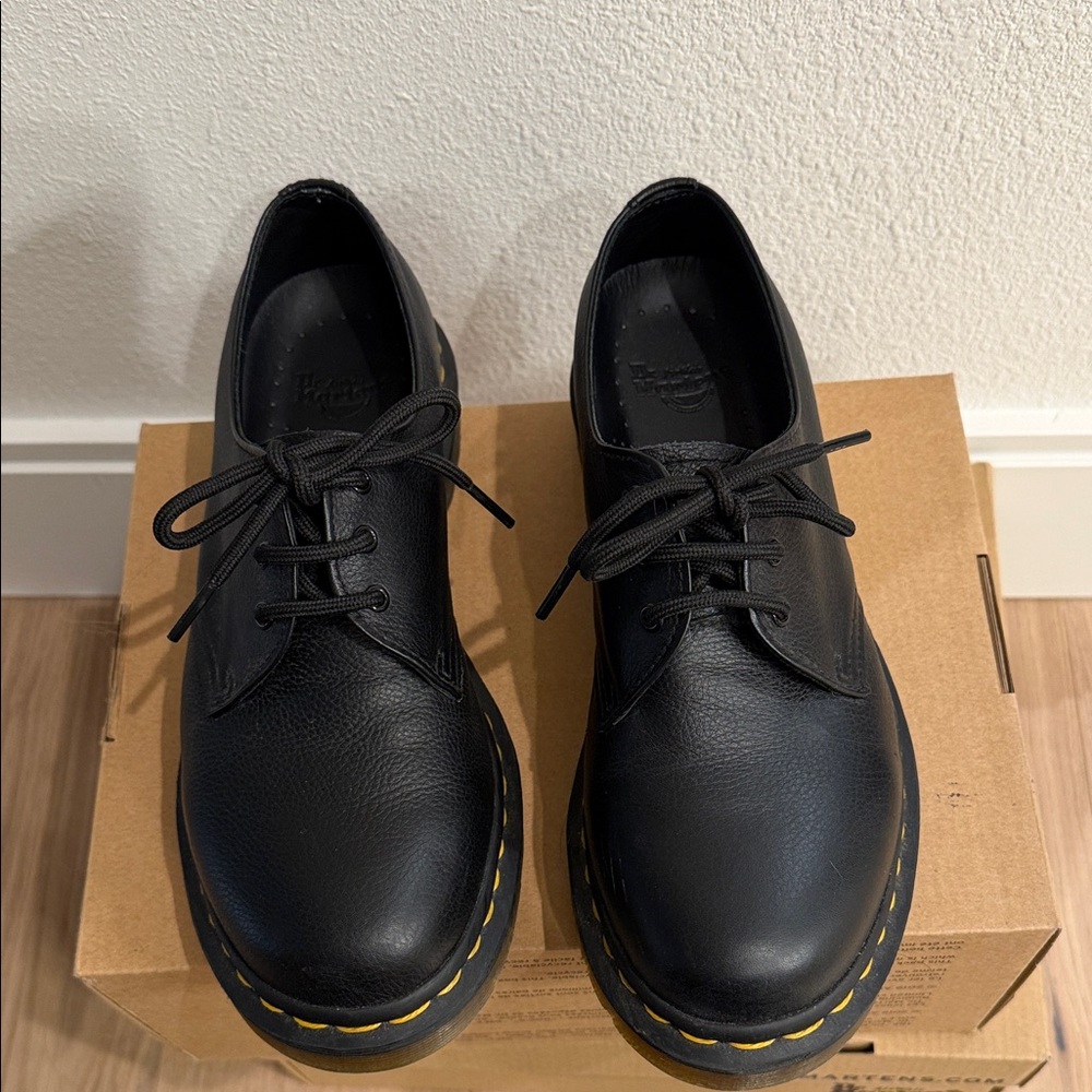 Dr. Martens 1461 Black Oxford Shoes with Yellow Stitching Women's US 8 UK 6